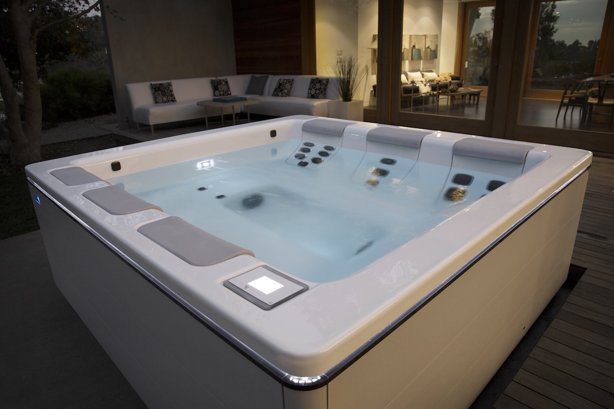 Stihl-hot-tubs