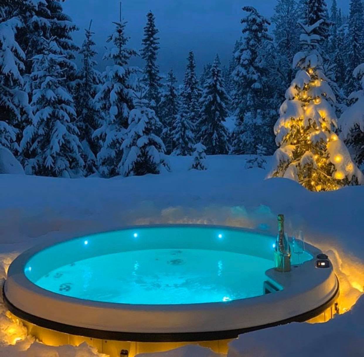 viking-spas-circular-hot-tub